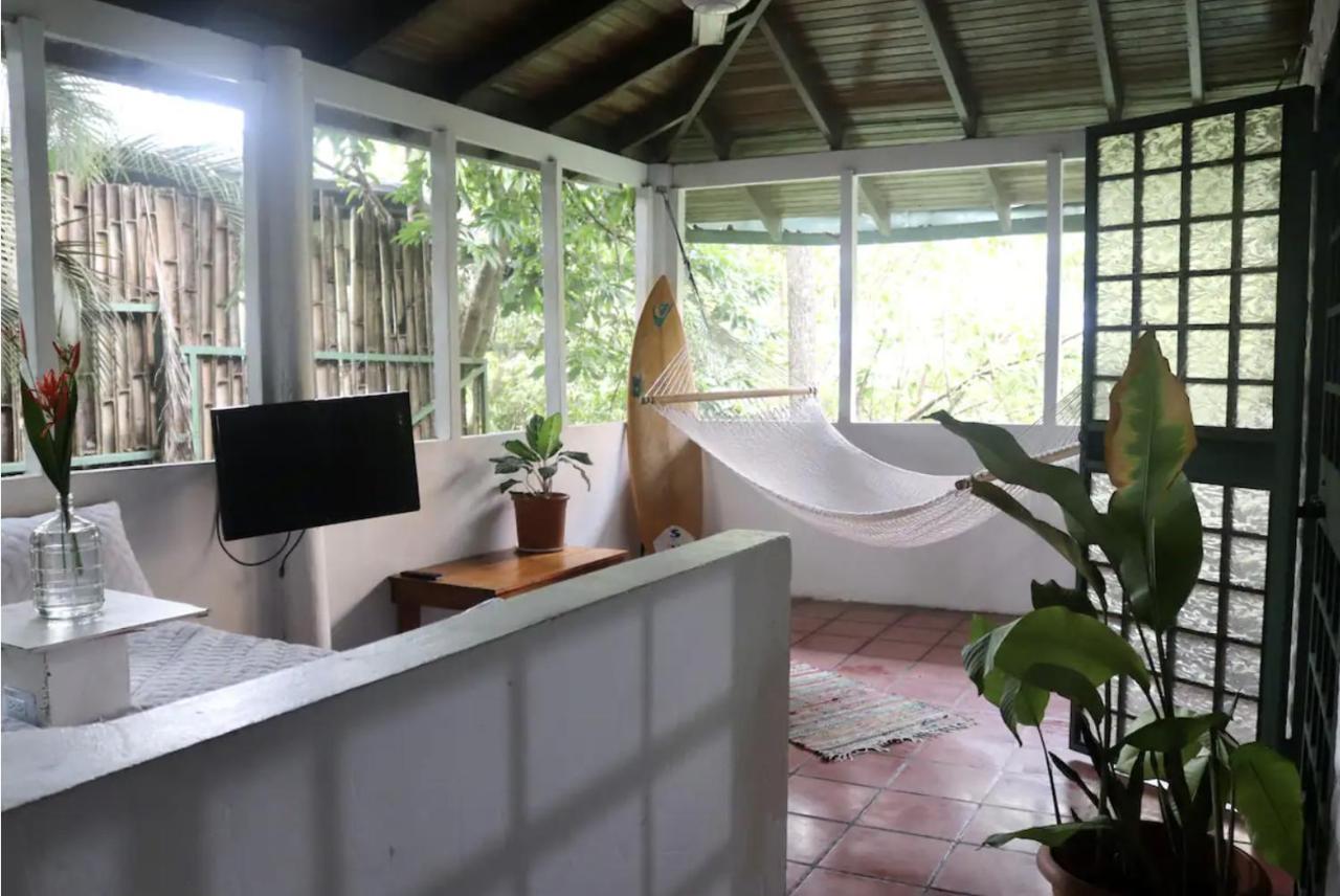 Casa Geraldo Bed & Breakfast Manuel Antonio Bagian luar foto