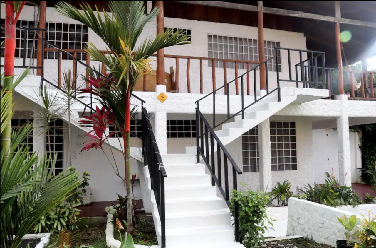 Casa Geraldo Bed & Breakfast Manuel Antonio Bagian luar foto